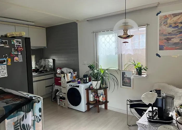 ホームステイ Itaewon Female Only Living With Host *