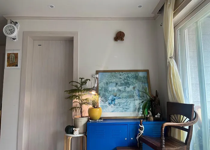 ホームステイ Itaewon Female Only Living With Host *