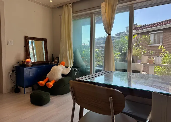 Pansiyon Itaewon Female Only Living With Host Seul